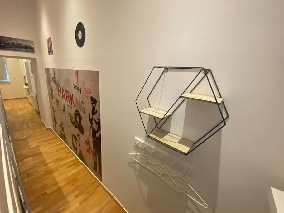 Cozy Appartm With + Airport/City Center Connection Apartment เวียนนา ภายนอก รูปภาพ
